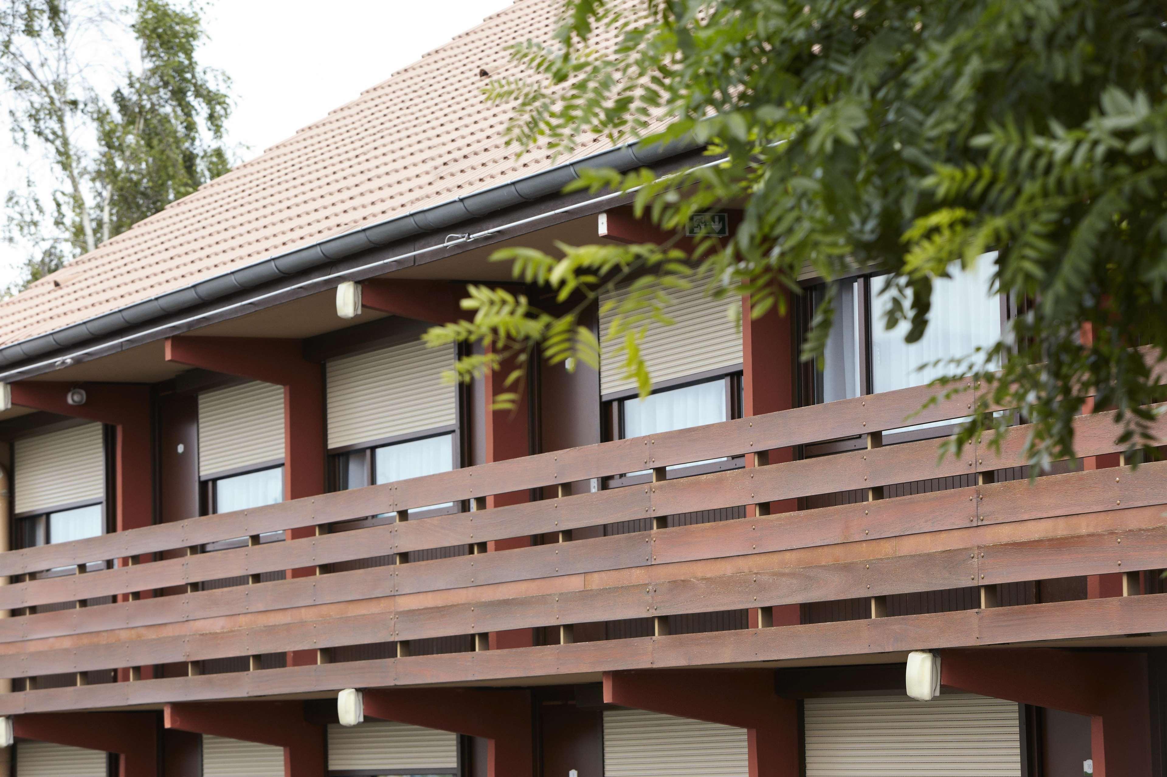 Hotel Campanile Lille Sud - Douai Cuincy Exterior foto