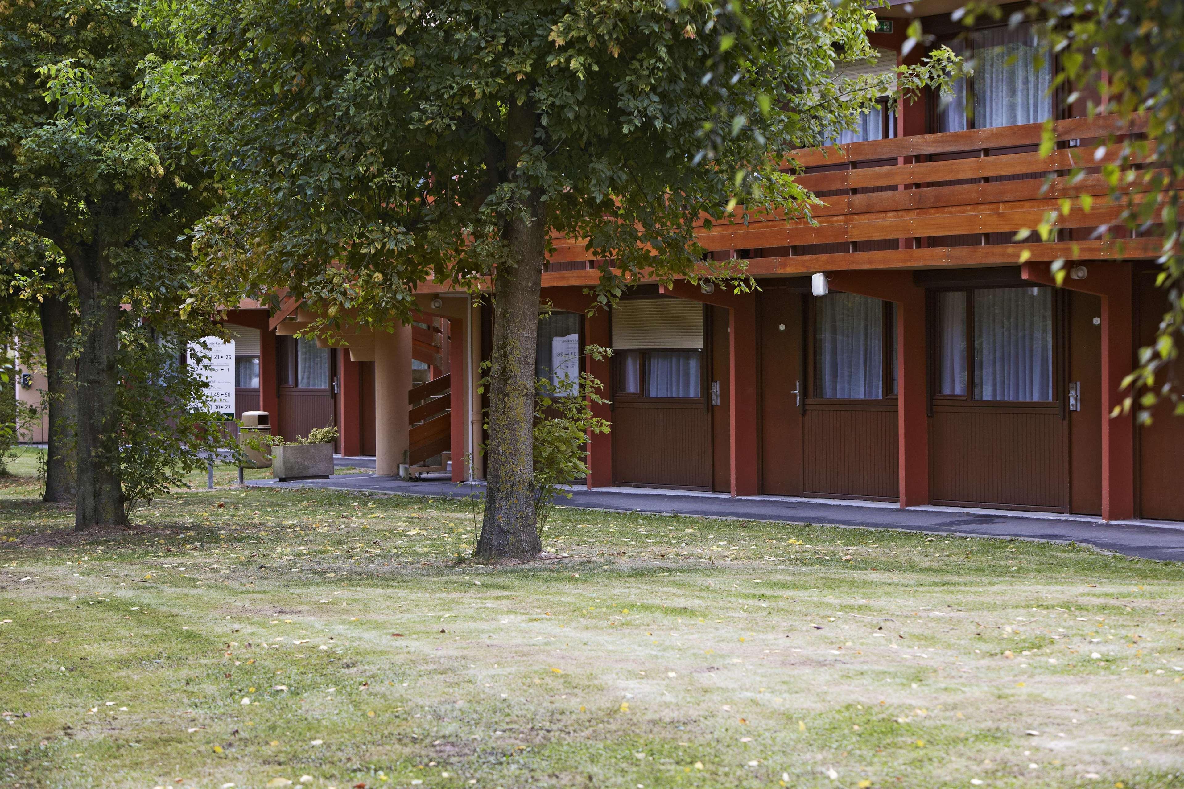Hotel Campanile Lille Sud - Douai Cuincy Exterior foto