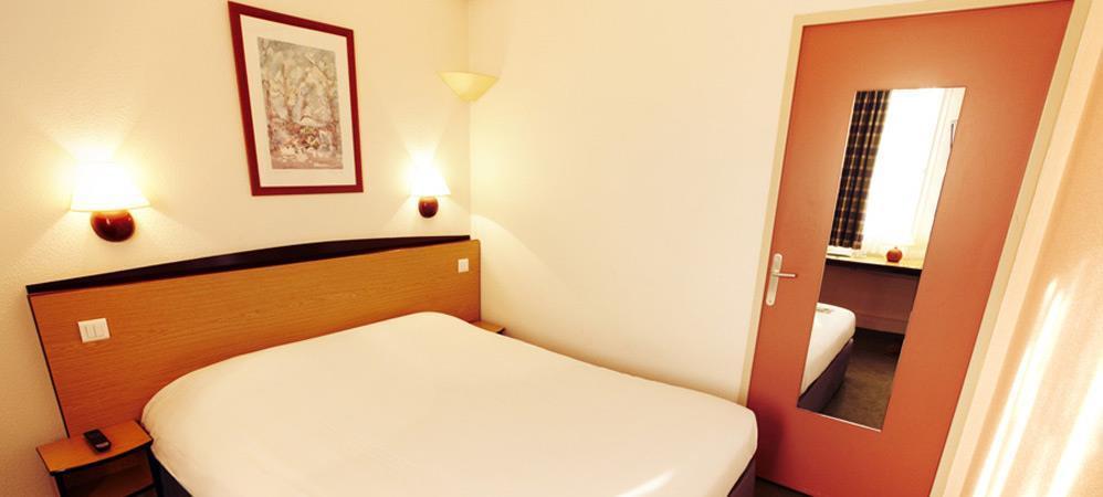 Hotel Campanile Lille Sud - Douai Cuincy Zimmer foto