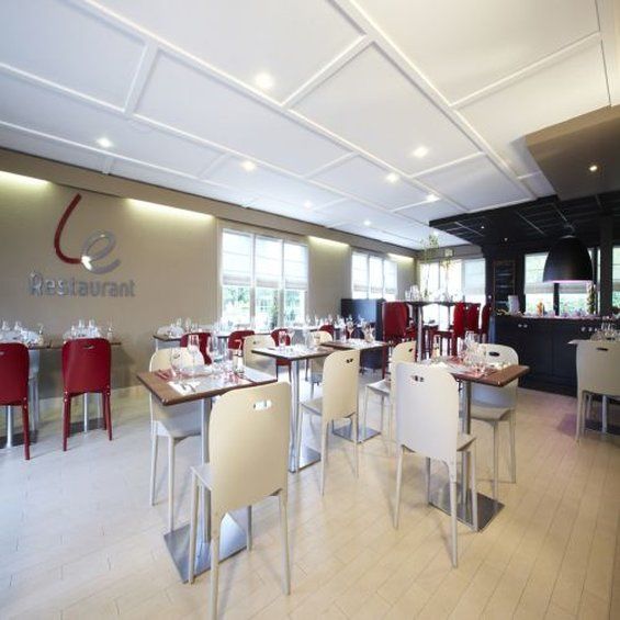 Hotel Campanile Lille Sud - Douai Cuincy Exterior foto