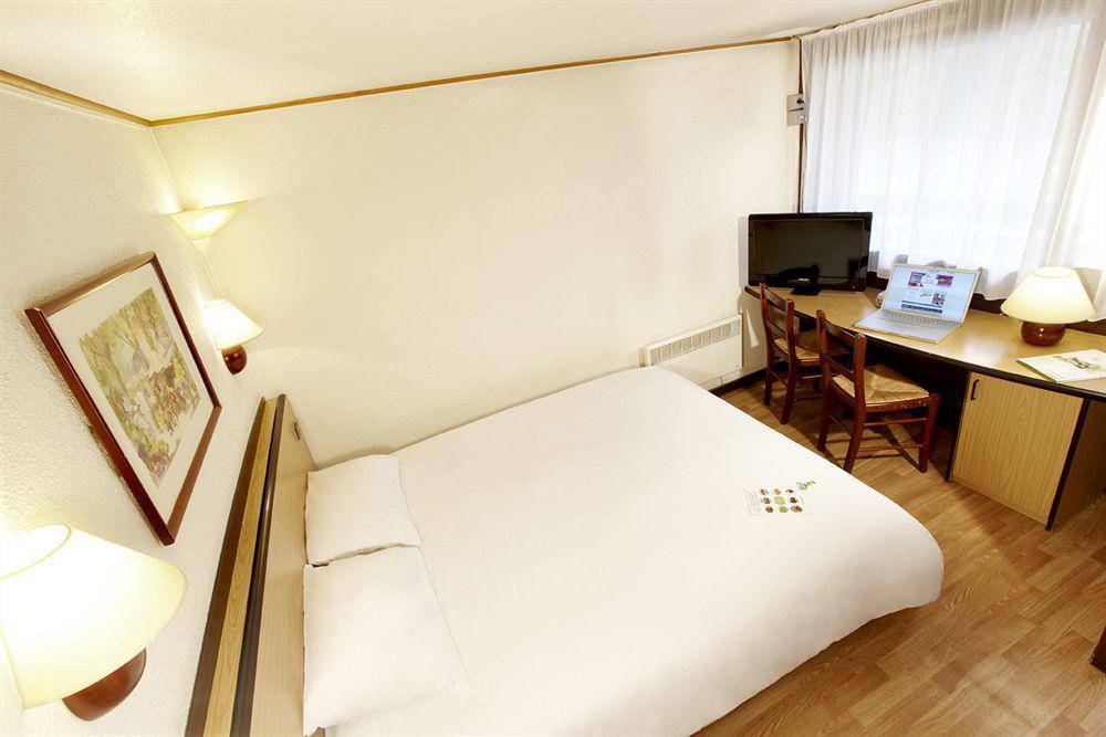 Hotel Campanile Lille Sud - Douai Cuincy Zimmer foto